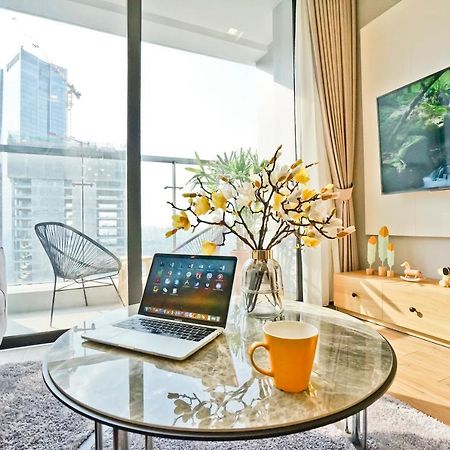 Hi-Home Suites - Vinhomes Metropolis ハノイ市 エクステリア 写真
