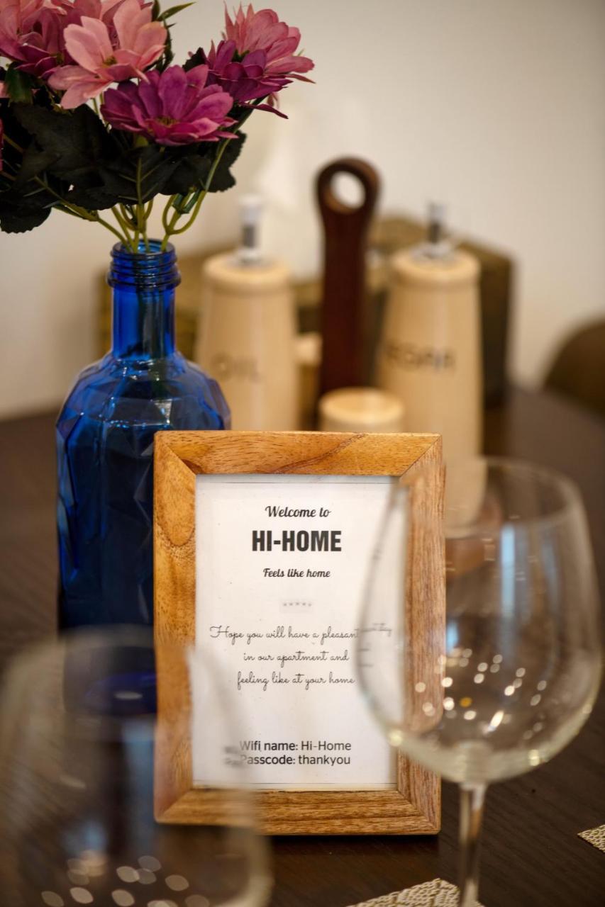 Hi-Home Suites - Vinhomes Metropolis ハノイ市 エクステリア 写真