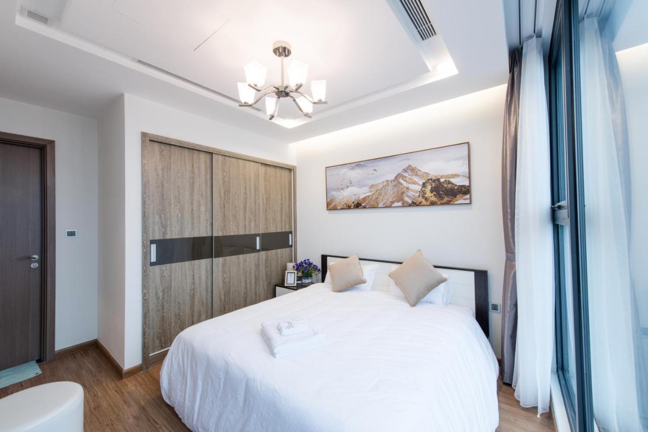 Hi-Home Suites - Vinhomes Metropolis ハノイ市 エクステリア 写真