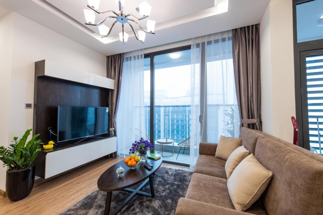 Hi-Home Suites - Vinhomes Metropolis ハノイ市 エクステリア 写真