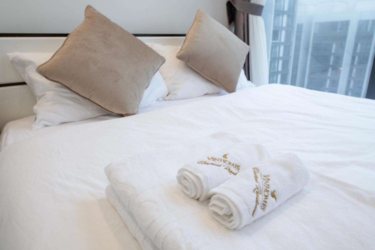 Hi-Home Suites - Vinhomes Metropolis ハノイ市 エクステリア 写真