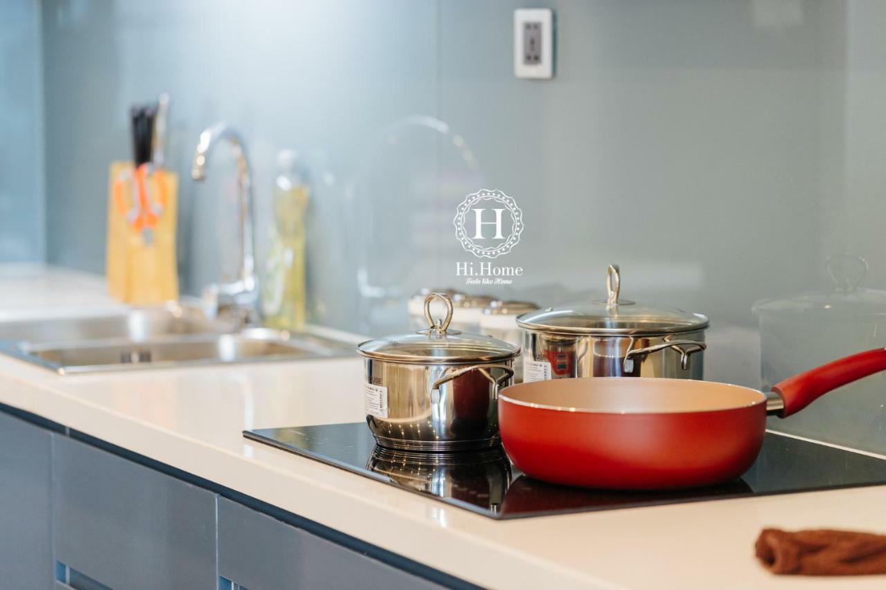 Hi-Home Suites - Vinhomes Metropolis ハノイ市 エクステリア 写真