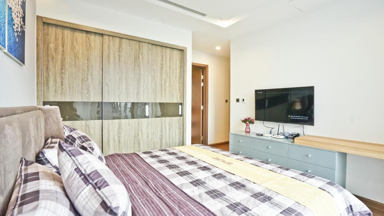 Hi-Home Suites - Vinhomes Metropolis ハノイ市 エクステリア 写真