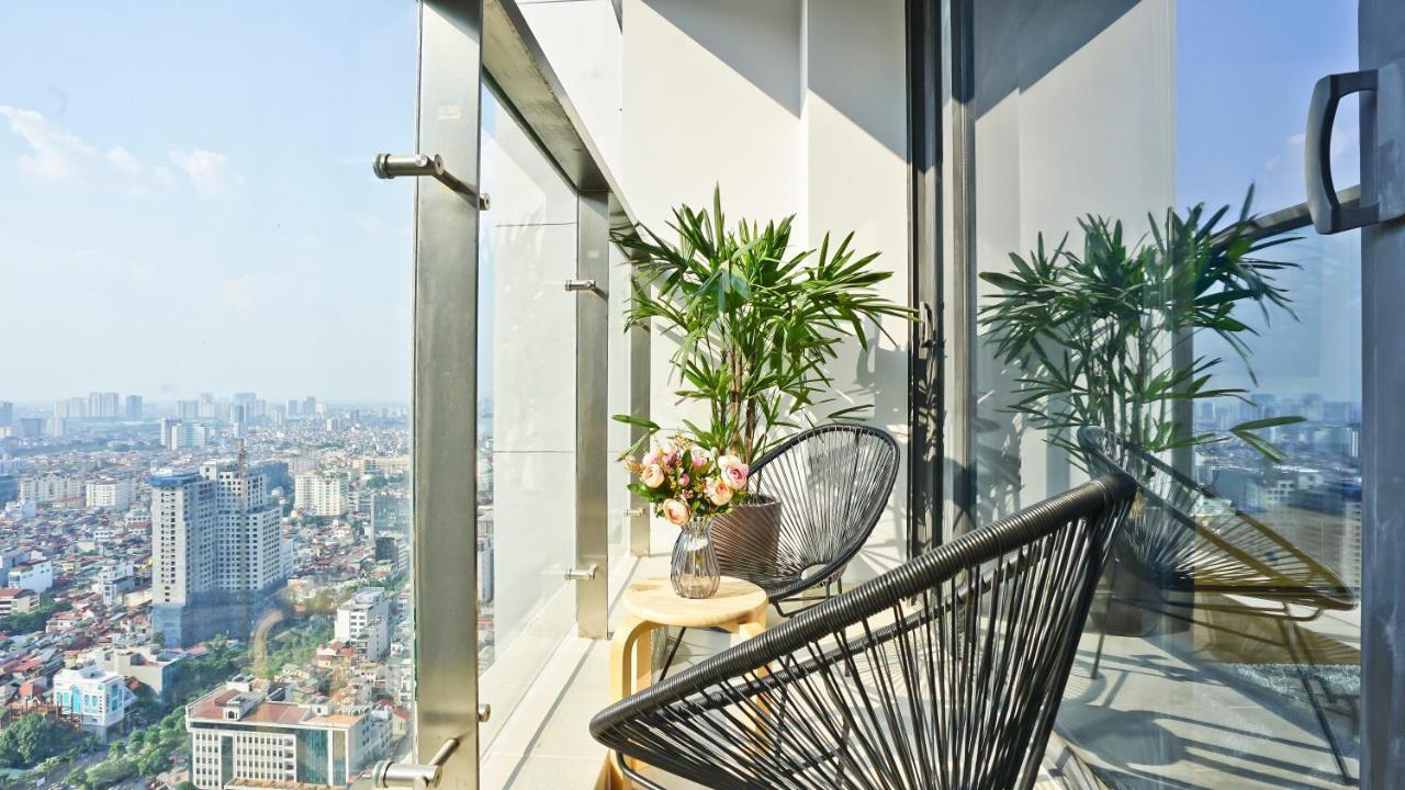 Hi-Home Suites - Vinhomes Metropolis ハノイ市 エクステリア 写真